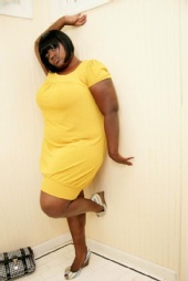 MimiTheModel - Yellow 2