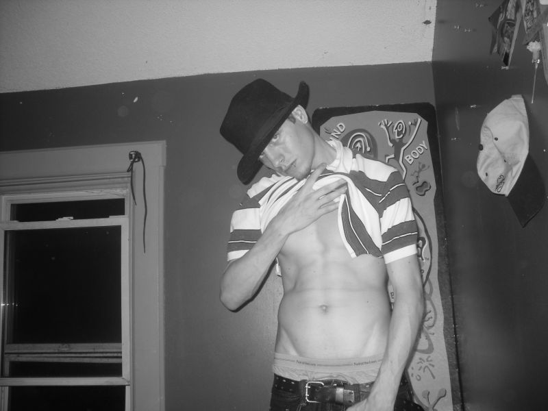 Juju - Preppy boy look top hat