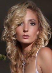 Krystal Lee - Head Shot