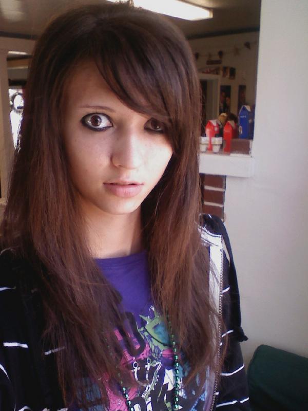 Alli Sun - Straight Hair
