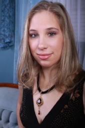 Lil Blondie - Sylvia