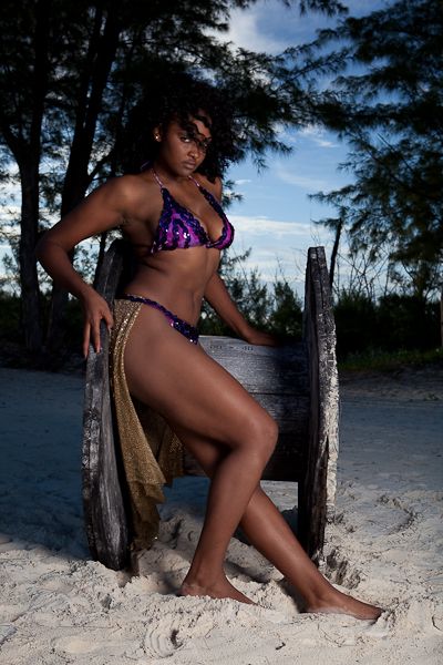 Relle Antonette - COSTUME