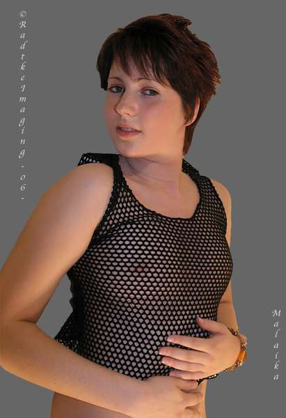 Malaika - Black Netshirt