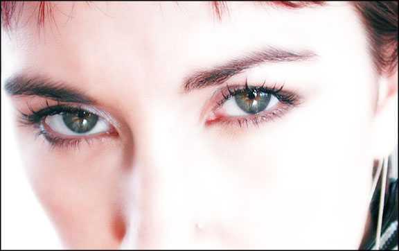 Ros - 'Eyes' Lon