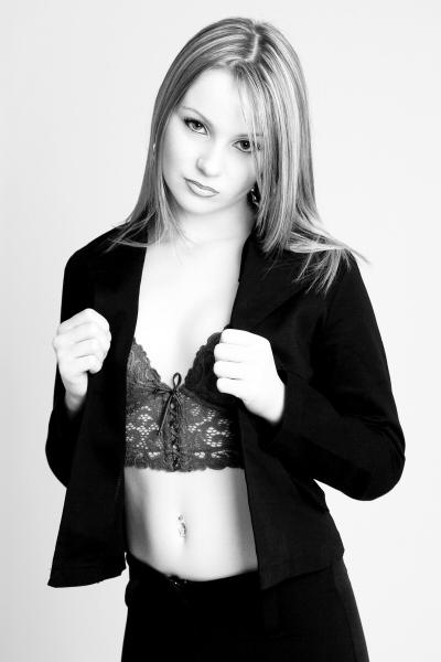 Vikki-Leigh