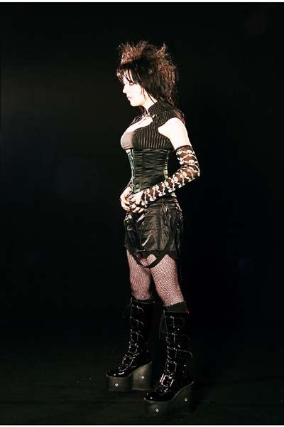 Missy - CoRsEt AnD TrAnSmUtErS