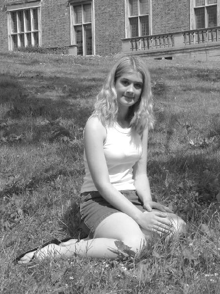 tanya - black n white