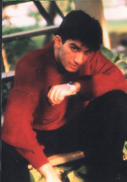 agressivelooks - red sweater