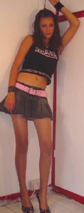 Pixi - Full Length Shot