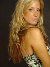 samantha thomas - sam by margaret yescombe, OMP photographer