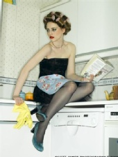 Carolina - Washing Up...