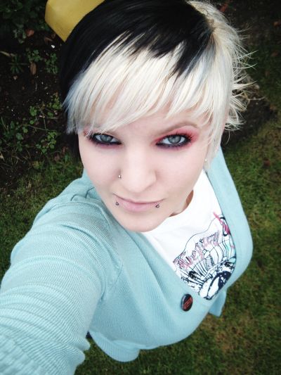 Flick - pretty in blue