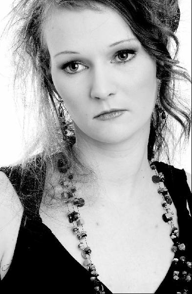 Littlebunnygal - Headshot