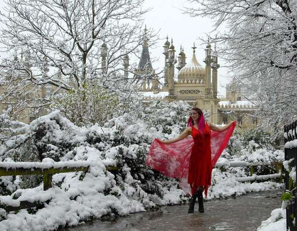 Crymson Love - Snow Dancer