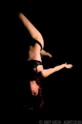 Nicola - Pole Dancing