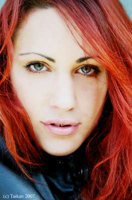 Amanda - Headshot by Taikan