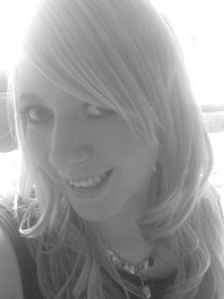 laura - me light background
