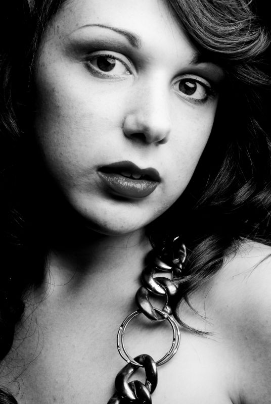 Katie White - B+W 