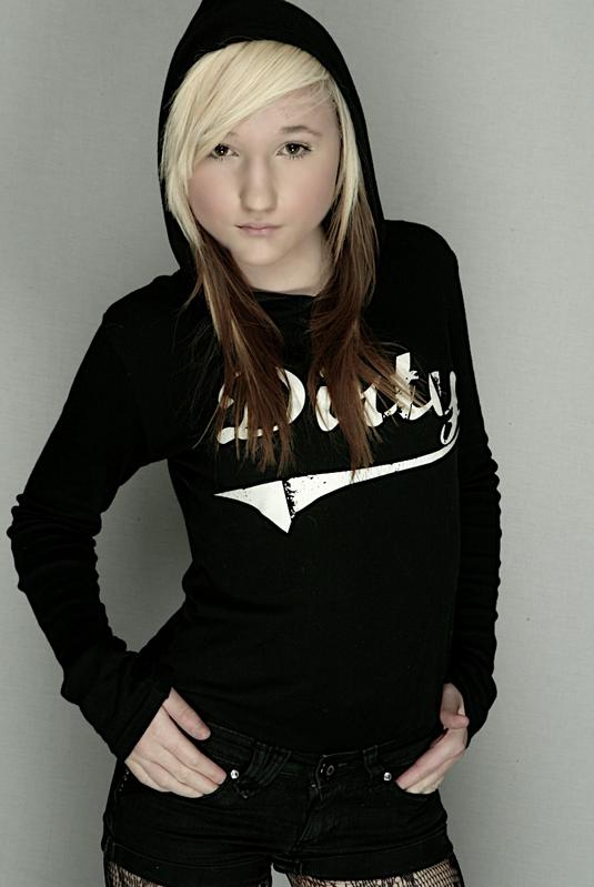Alice Green - Dirty Shirty Clothing