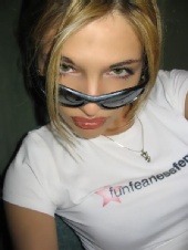 pysyka - Playing infront of the cam