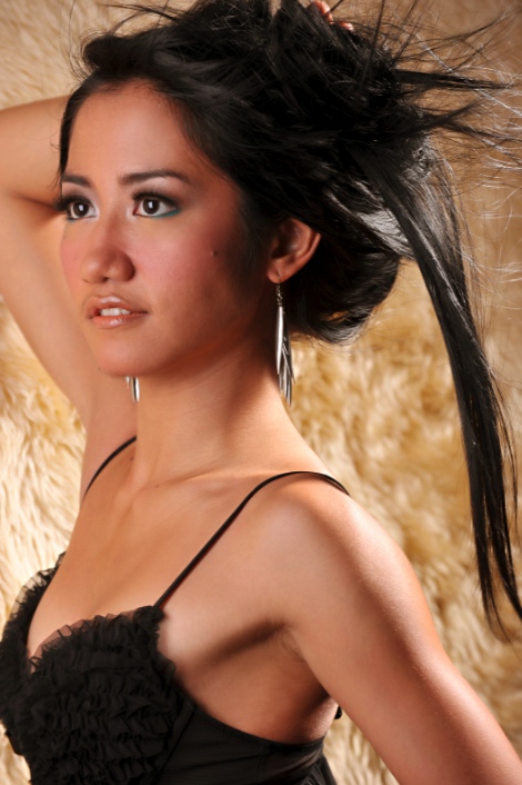 Carolucia Octavania - Geisha Underneath