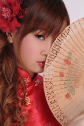 Sara Ayumi - headshot - Shu Uemura Cosmetic