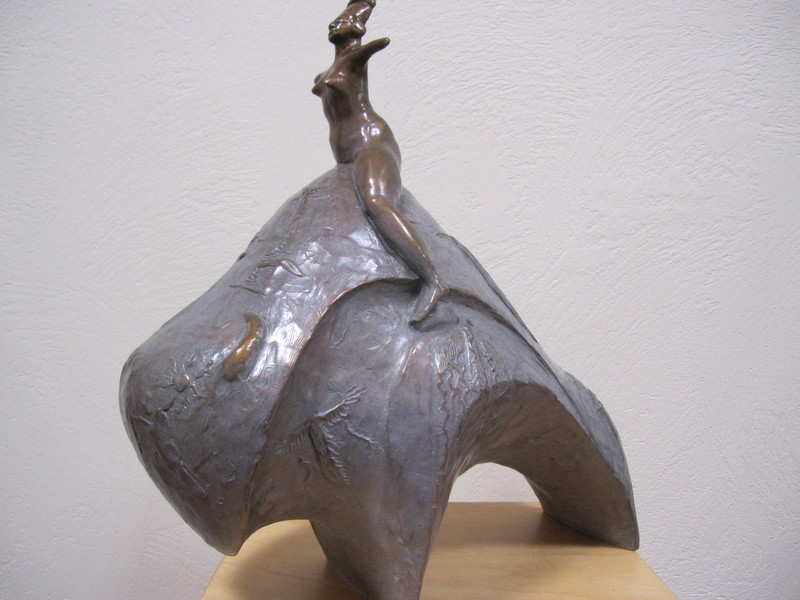 Max Gold - SHE - Bronze sculpture