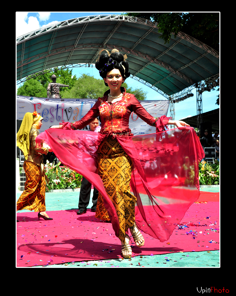 sufrin hatibie - festifal karawo
