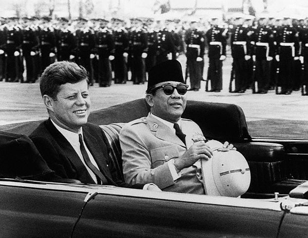 dono_casino - Bung Karno & Presiden Kennedy