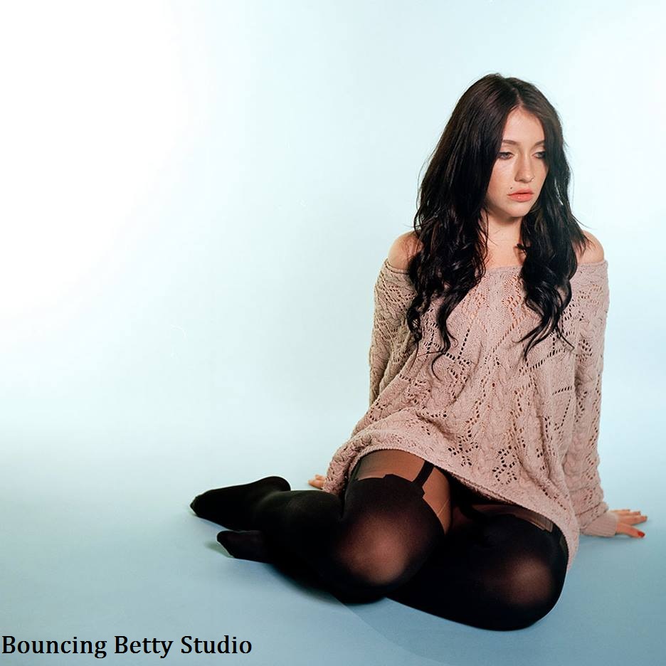 Bouncing Betty Studios - Smooth