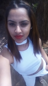 Shenae Sadika  - Sneaking a selfie before a shoot 